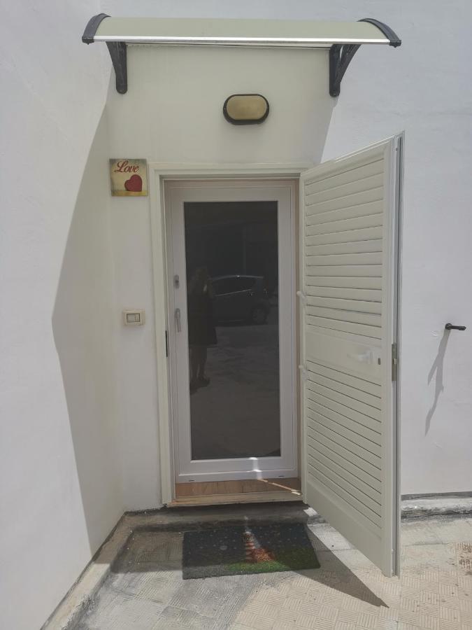 Villa Loriand Depandance กัลลีโปลี ภายนอก รูปภาพ